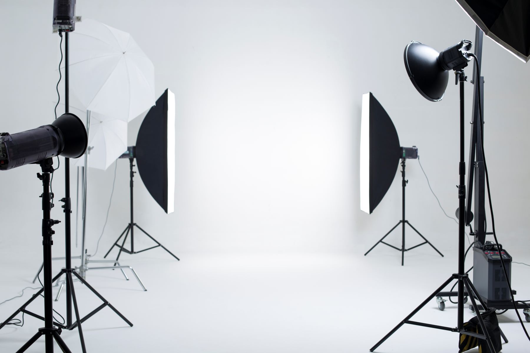 Servizi fotografici in studio: ritratti professionali, famiglia, maternità